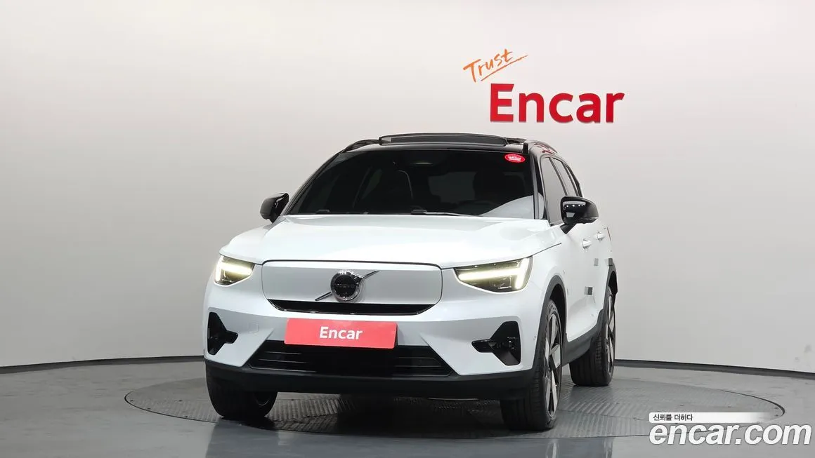 Volvo XC40 2023 из KR, фото 4