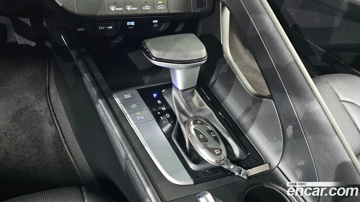 Hyundai AVANTE — фото 3