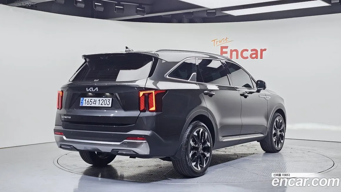 Kia Sorento — фото 4