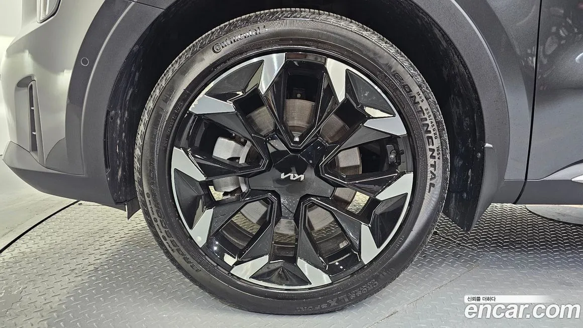Kia Sorento — фото 8