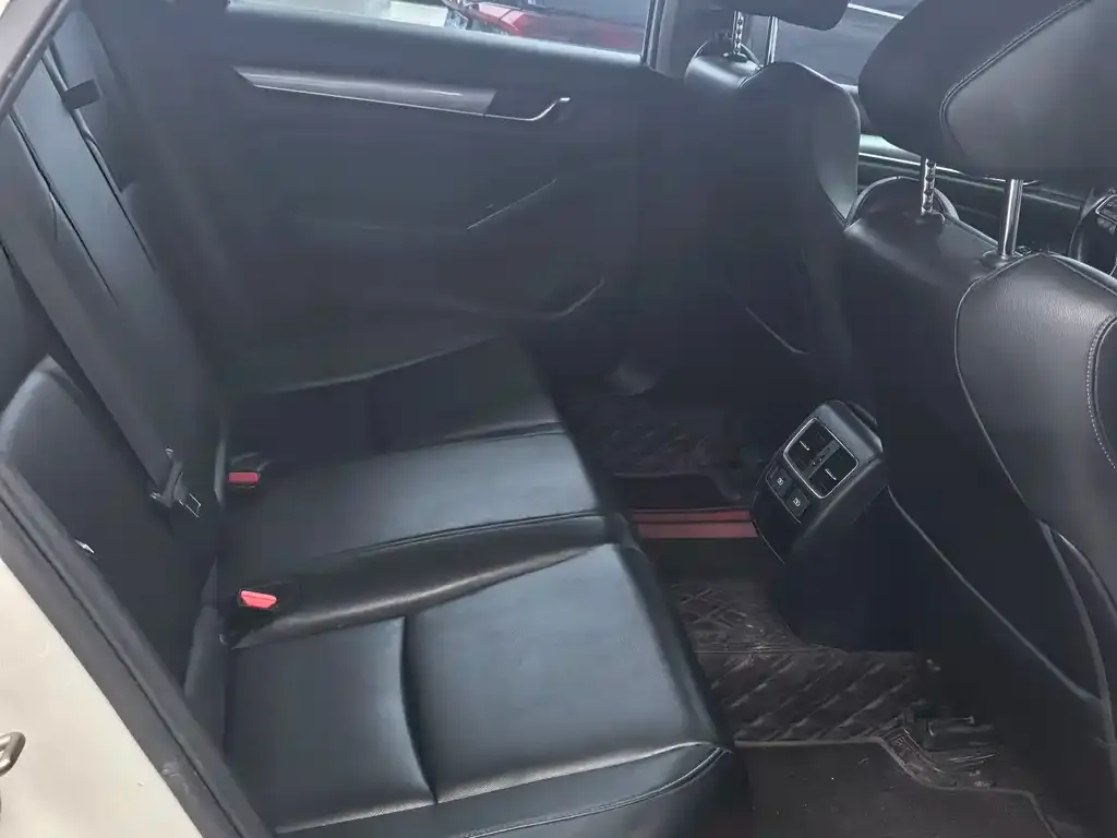 Honda Accord — фото 2