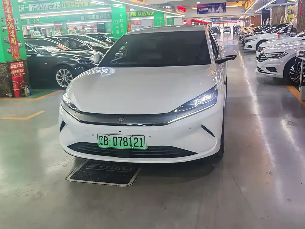 BYD Qin L