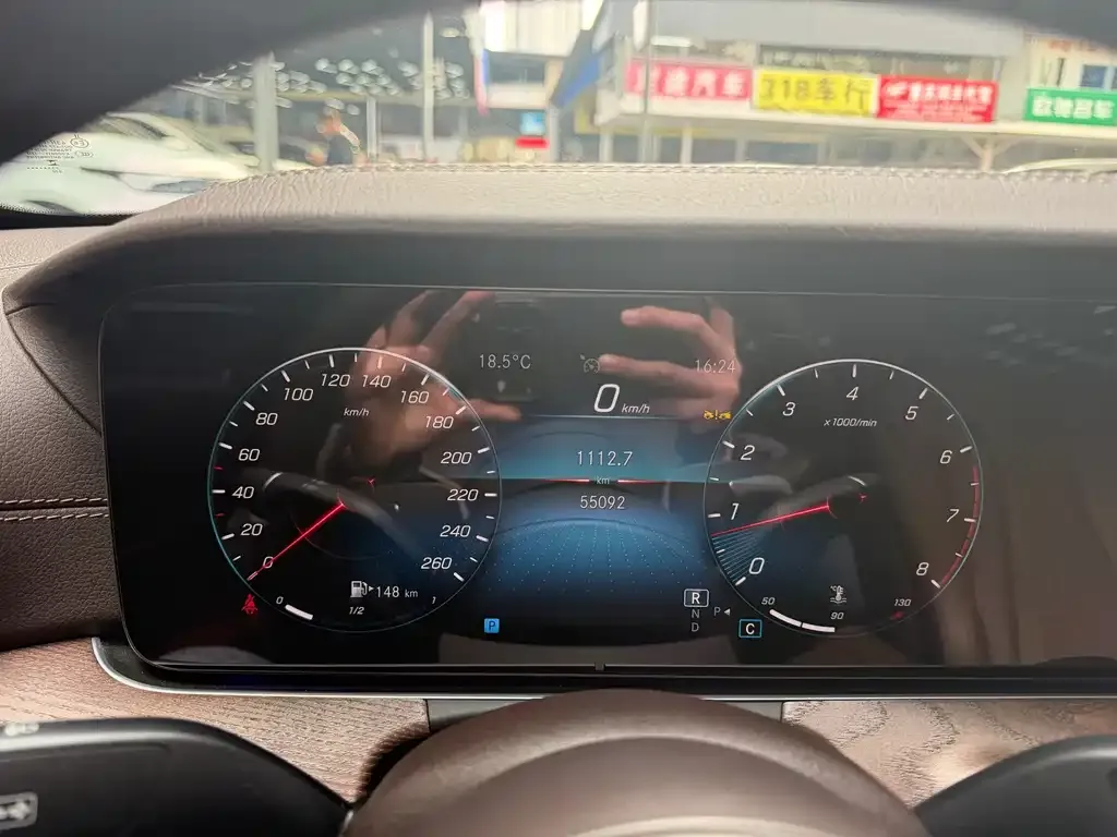 Mercedes-Benz E-Class 2023 из CN, фото 3