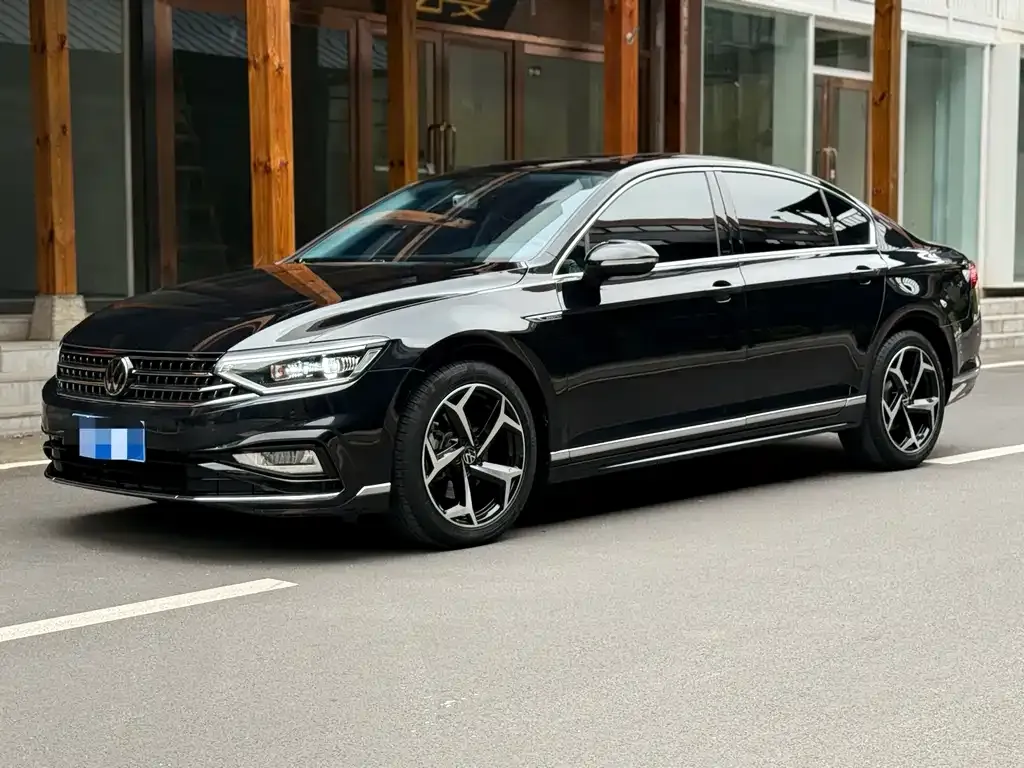 Volkswagen Magotan 2023 из CN, фото 1