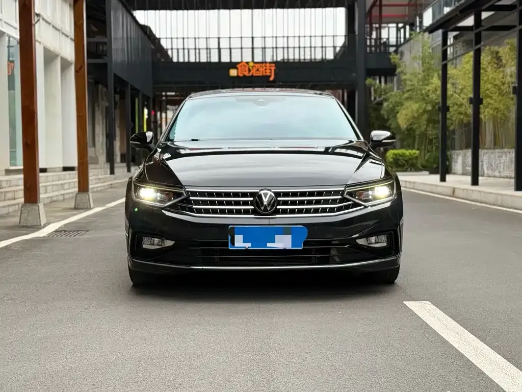 Volkswagen Magotan 2023 из CN, фото 5