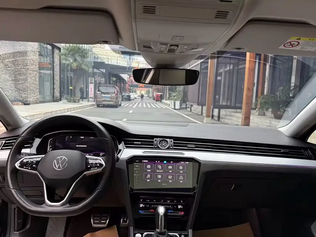 Volkswagen Magotan 2023 из CN, фото 6