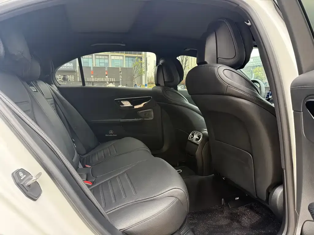 Mercedes-Benz C-Class 2025 из CN, фото 4