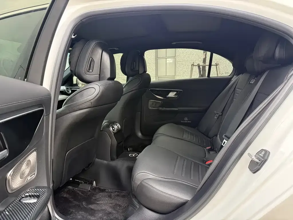 Mercedes-Benz C-Class 2025 из CN, фото 3