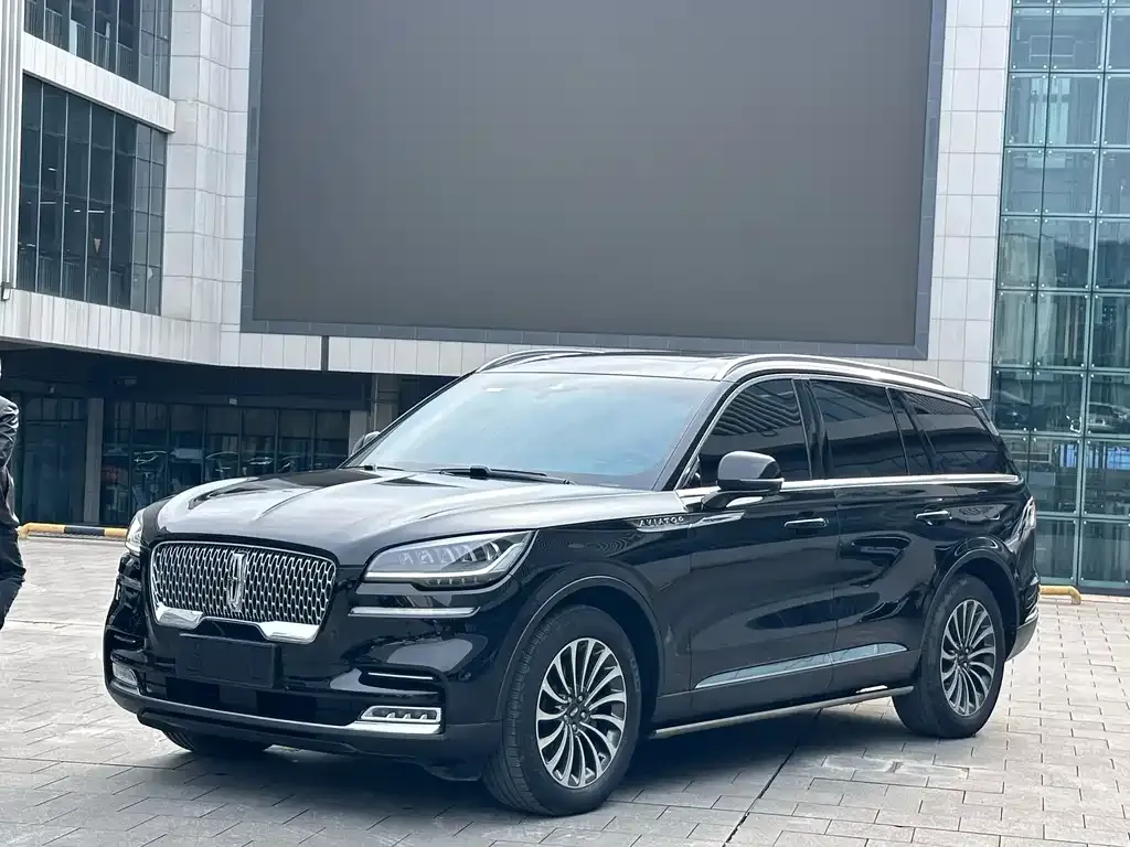 Lincoln Aviator 2022 из CN, фото 1