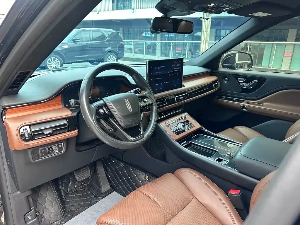 Lincoln Aviator 2022 из CN, фото 2