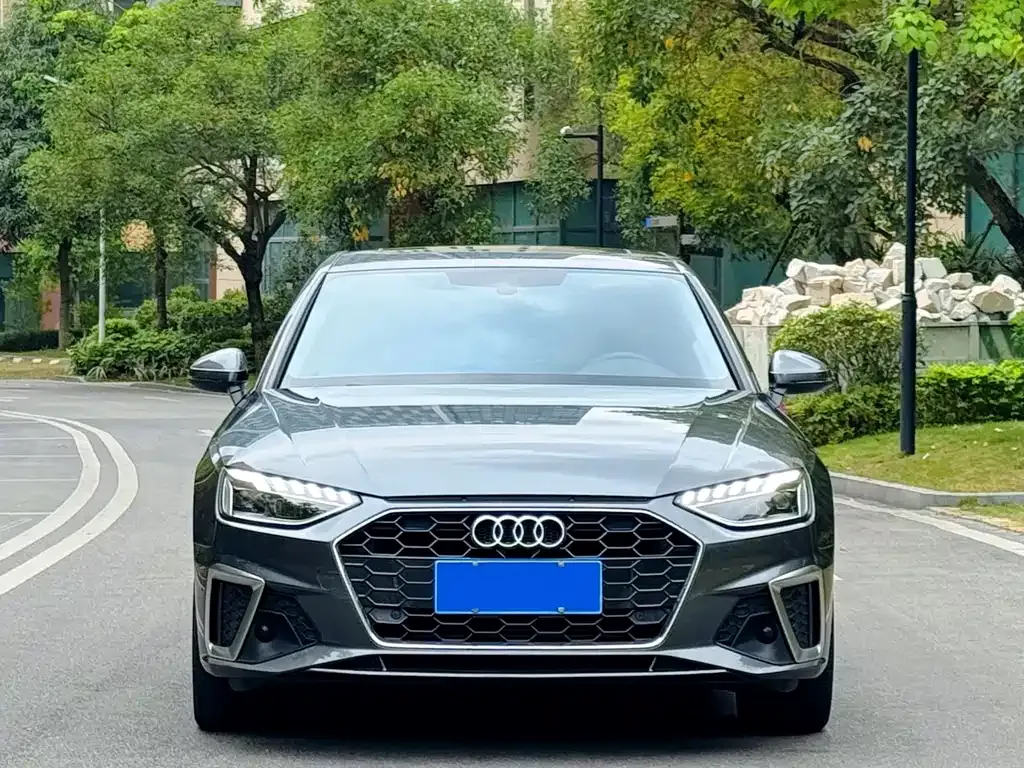 Audi A4L — фото 2
