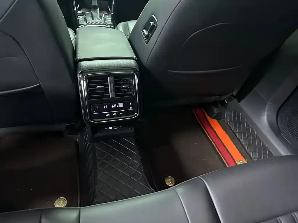 Volkswagen Passat 2022 из CN, фото 6