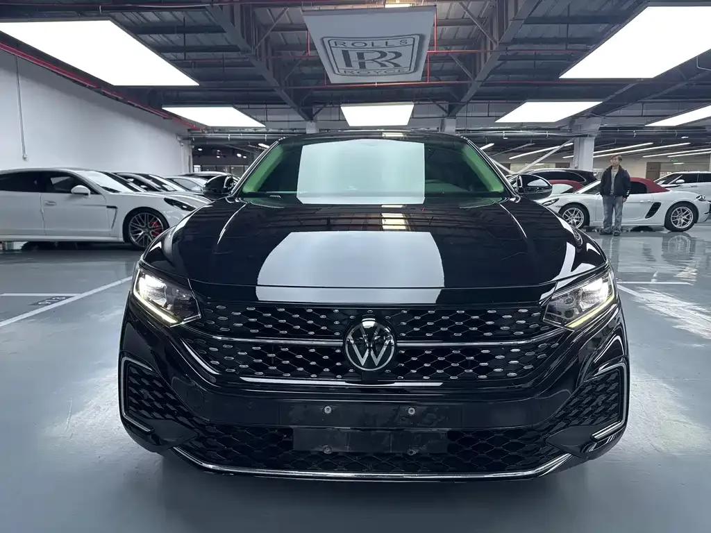 Volkswagen Passat 2022 из CN, фото 4