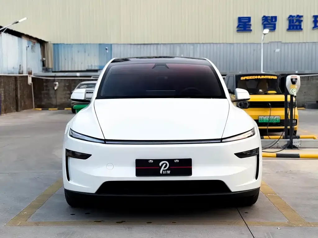 Tesla Model Y L 2025 из CN, фото 5
