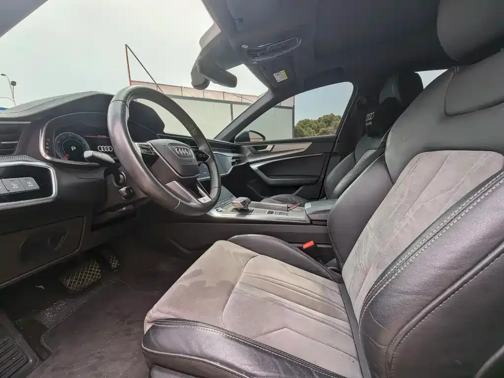 Audi A6L 2021 из CN, фото 8