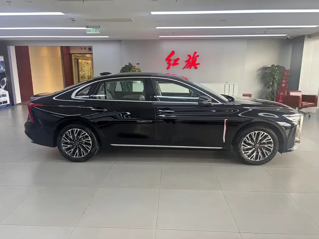 Hongqi H5 — фото 8