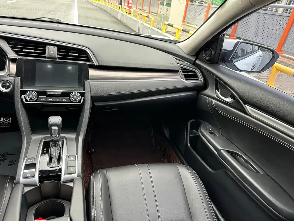 Honda Civic — фото 5
