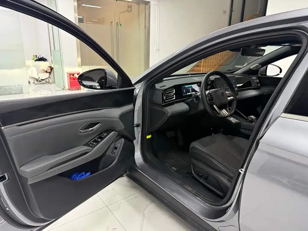 BYD Qin L 2024 из CN, фото 10