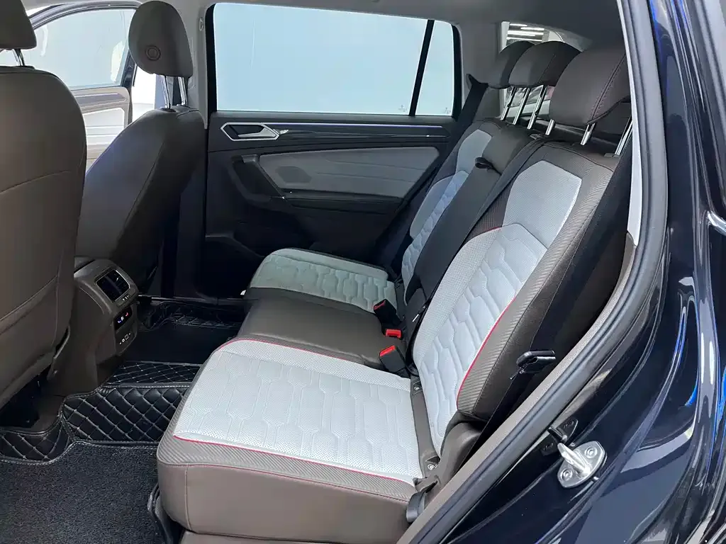 Volkswagen Tiguan L New Energy 2022 из CN, фото 10