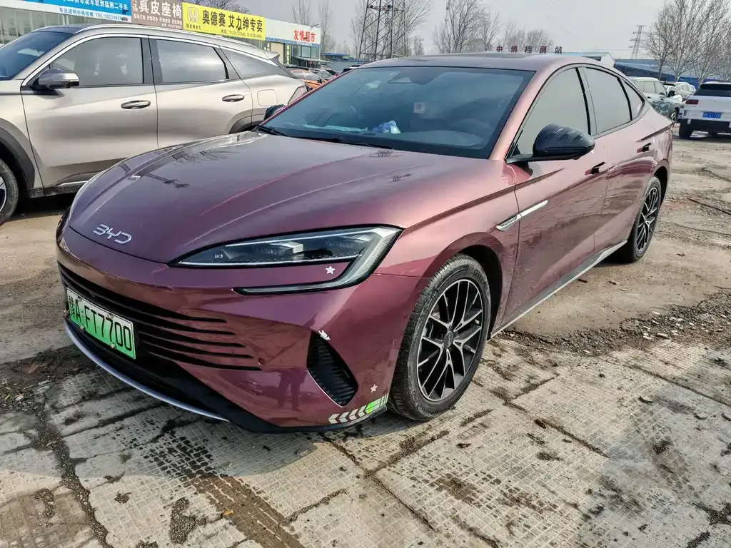BYD Seal — фото 1