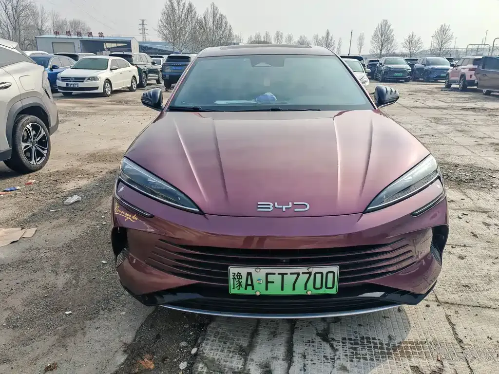 BYD Seal — фото 6