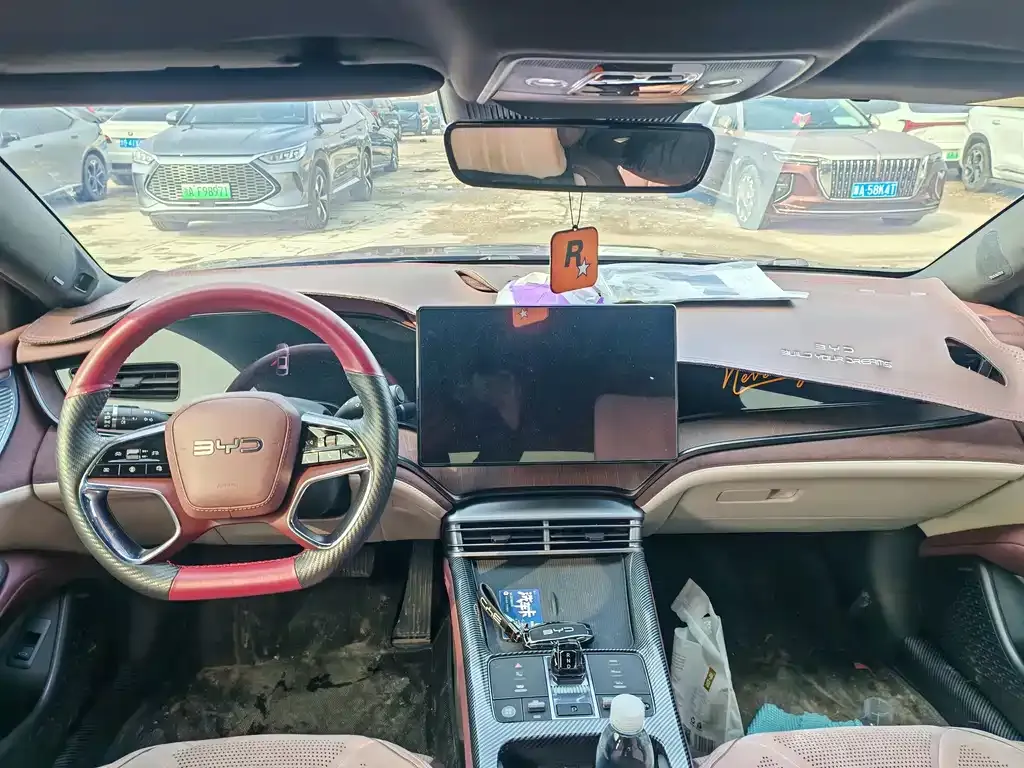 BYD Seal — фото 2