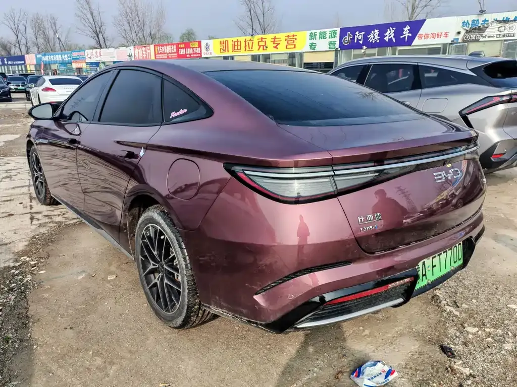 BYD Seal — фото 3