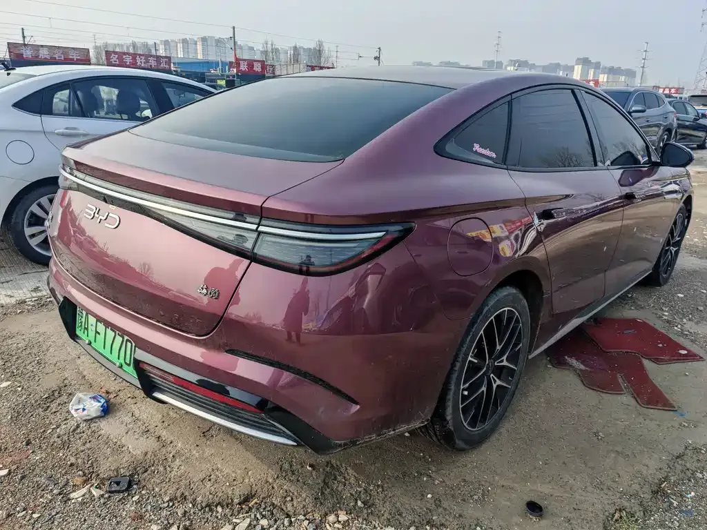 BYD Seal — фото 8