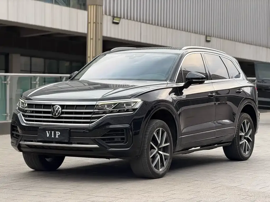 Volkswagen Touareg 2021 из CN, фото 1
