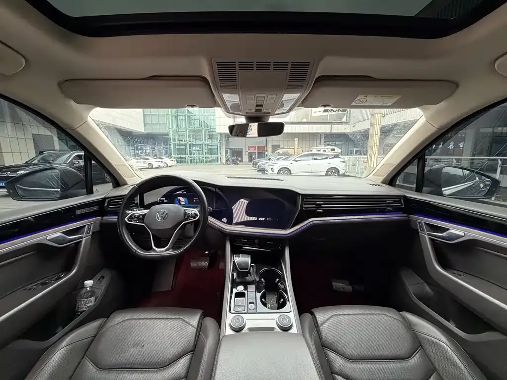 Volkswagen Touareg 2021 из CN, фото 10