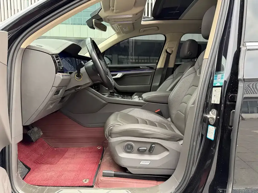 Volkswagen Touareg 2021 из CN, фото 8