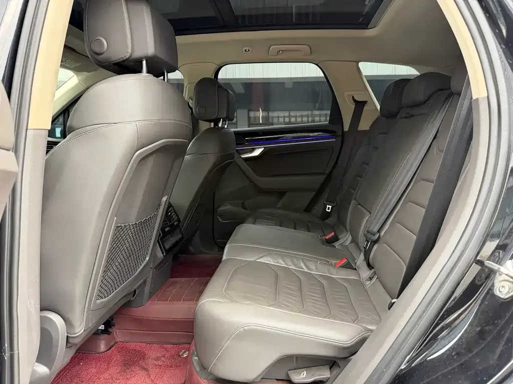 Volkswagen Touareg 2021 из CN, фото 3
