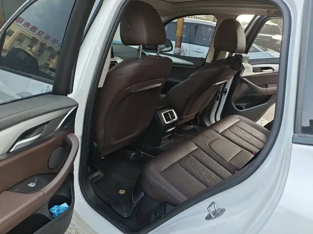 BMW iX3 2022 из CN, фото 2