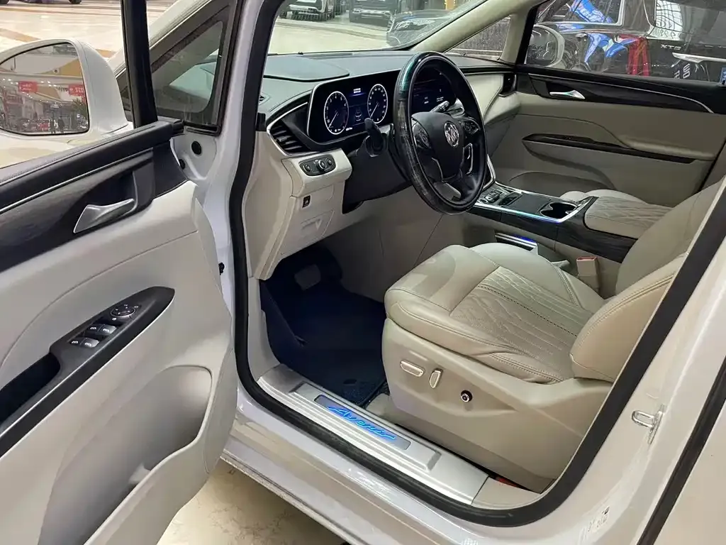 Buick GL8 2022 из CN, фото 7