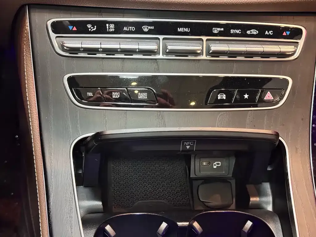 Mercedes-Benz E-Class 2021 из CN, фото 2