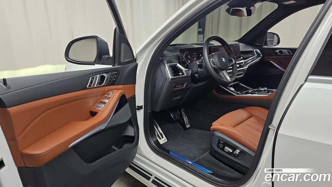 BMW X7 2024 из KR, фото 10