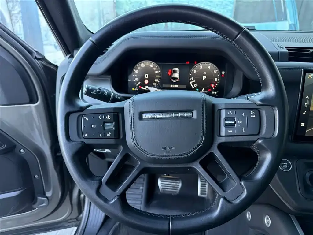 Land Rover Defender 2024 из CN, фото 10