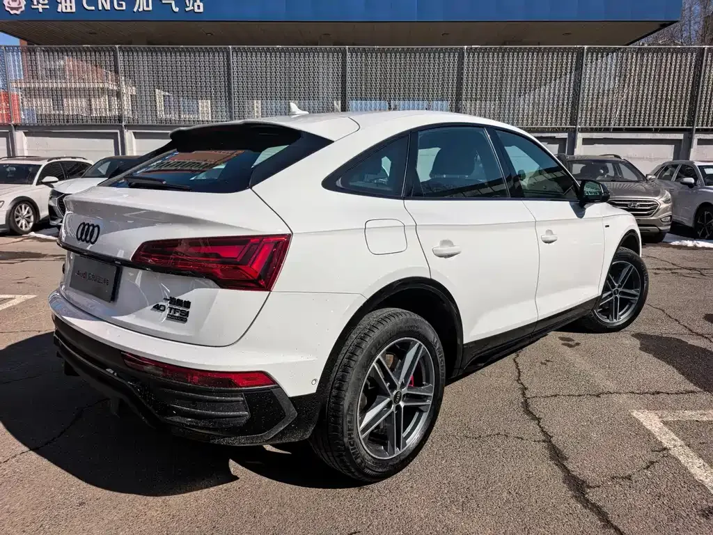 Audi Q5L Sportback 2023 из CN, фото 10
