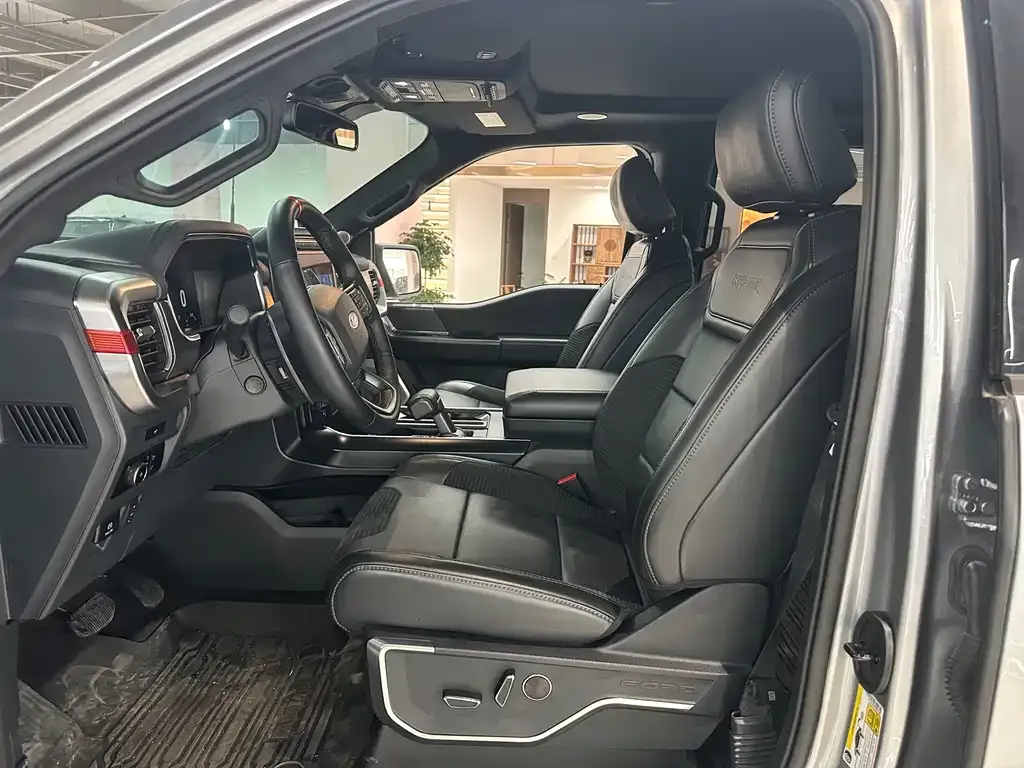Ford F-150 Raptor — фото 10