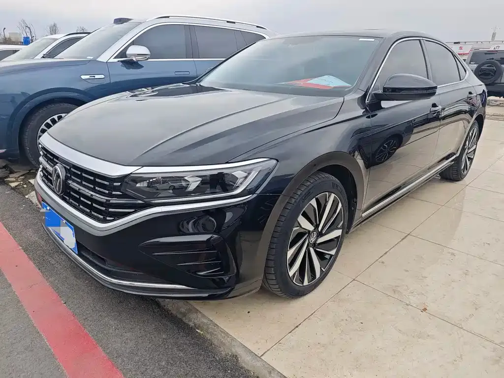 Volkswagen Passat 2022 из CN, фото 1