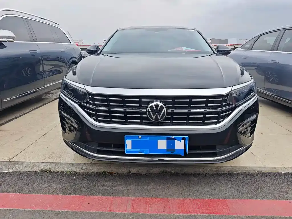 Volkswagen Passat 2022 из CN, фото 10