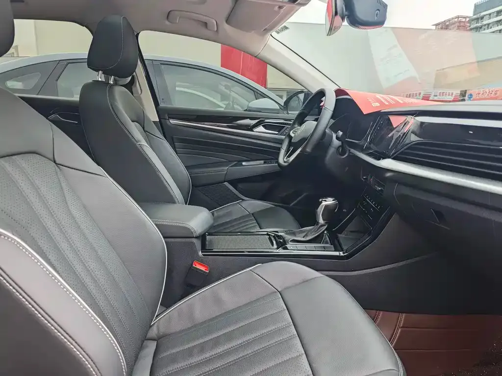 Volkswagen Passat 2022 из CN, фото 6