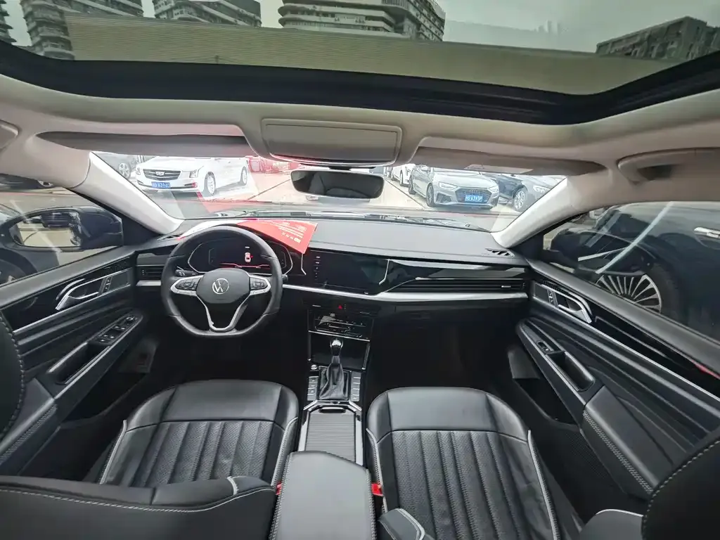 Volkswagen Passat 2022 из CN, фото 3