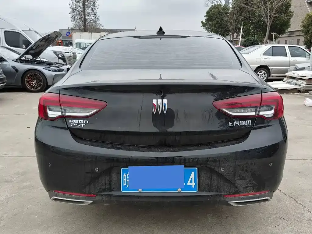Buick Regal — фото 3