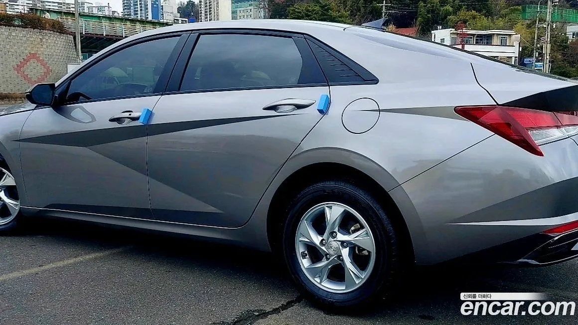 Hyundai AVANTE — фото 8