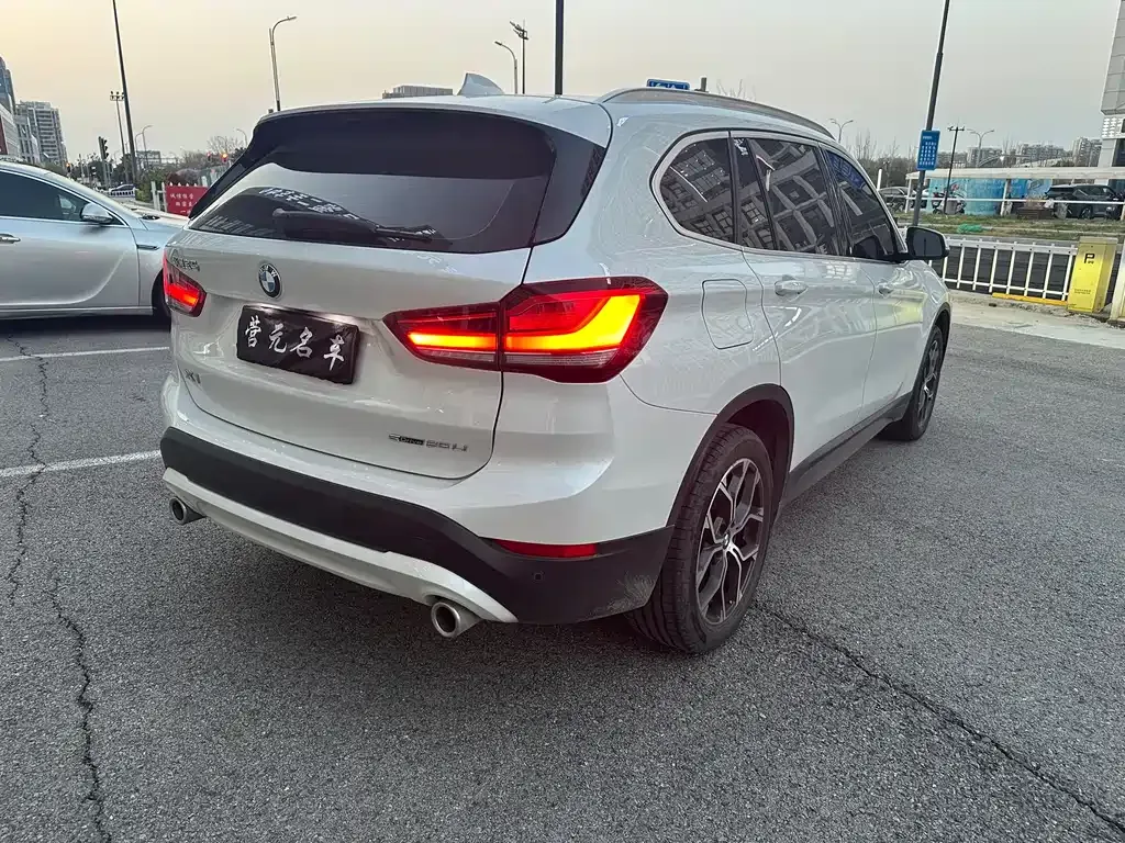 BMW X1 2022 из CN, фото 3
