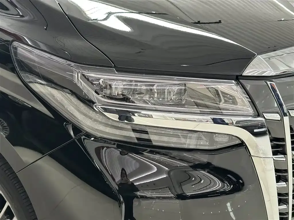 Toyota Alphard 2023 из CN, фото 8