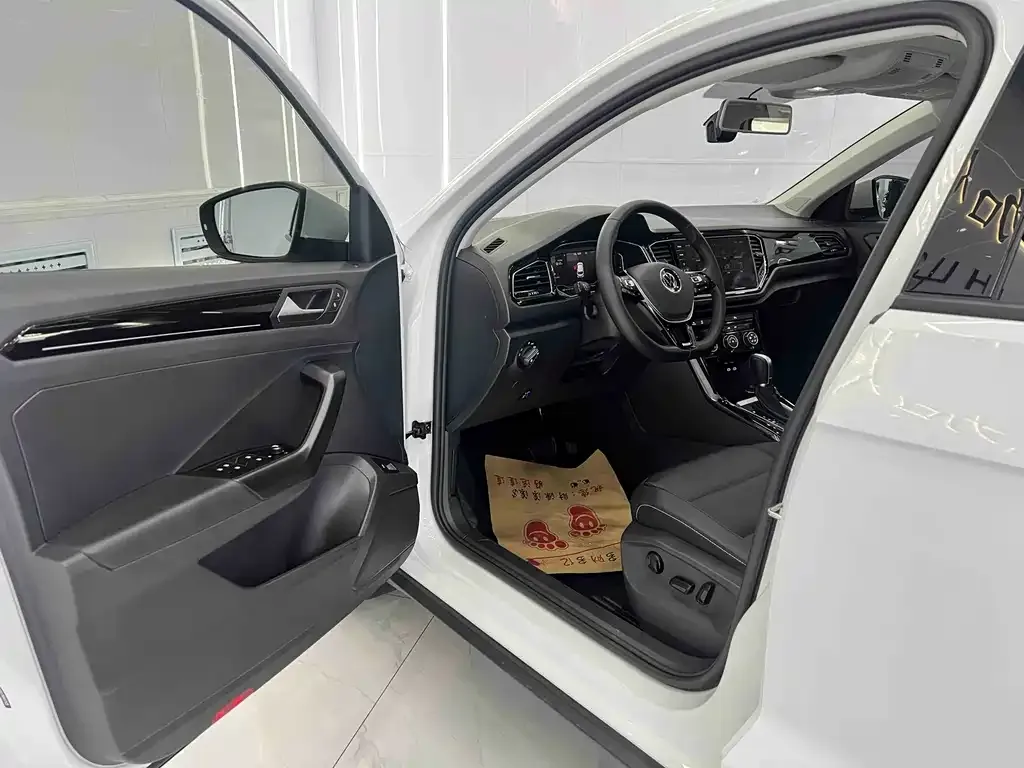 Volkswagen T-Roc 2022 из CN, фото 6