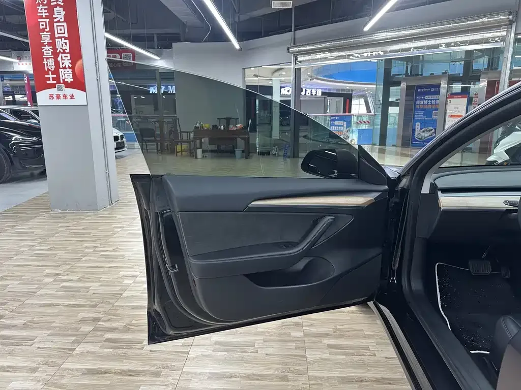 Tesla Model 3 2023 из CN, фото 5