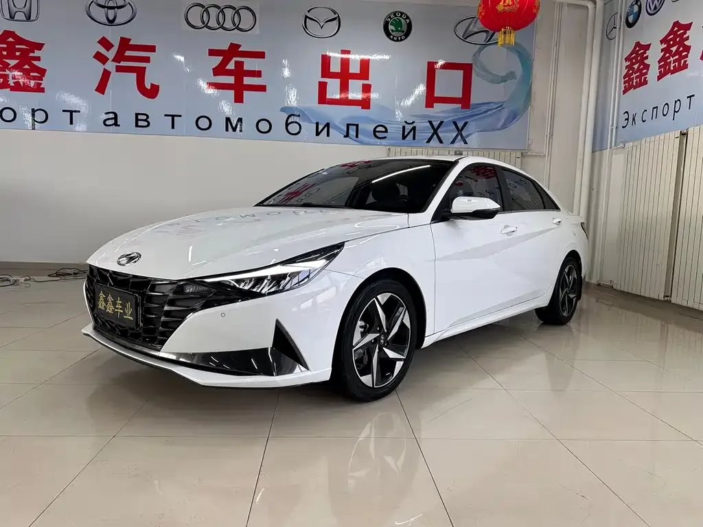 Hyundai Elantra 2022 из CN, фото 1
